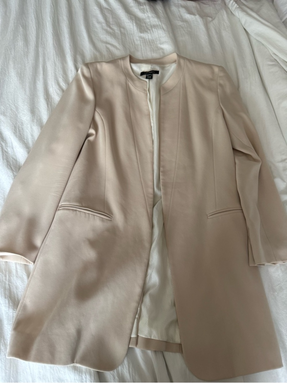 Louben Beige Long Blazer Jacket Size 10 Fits 12 Made in Canada Tailored